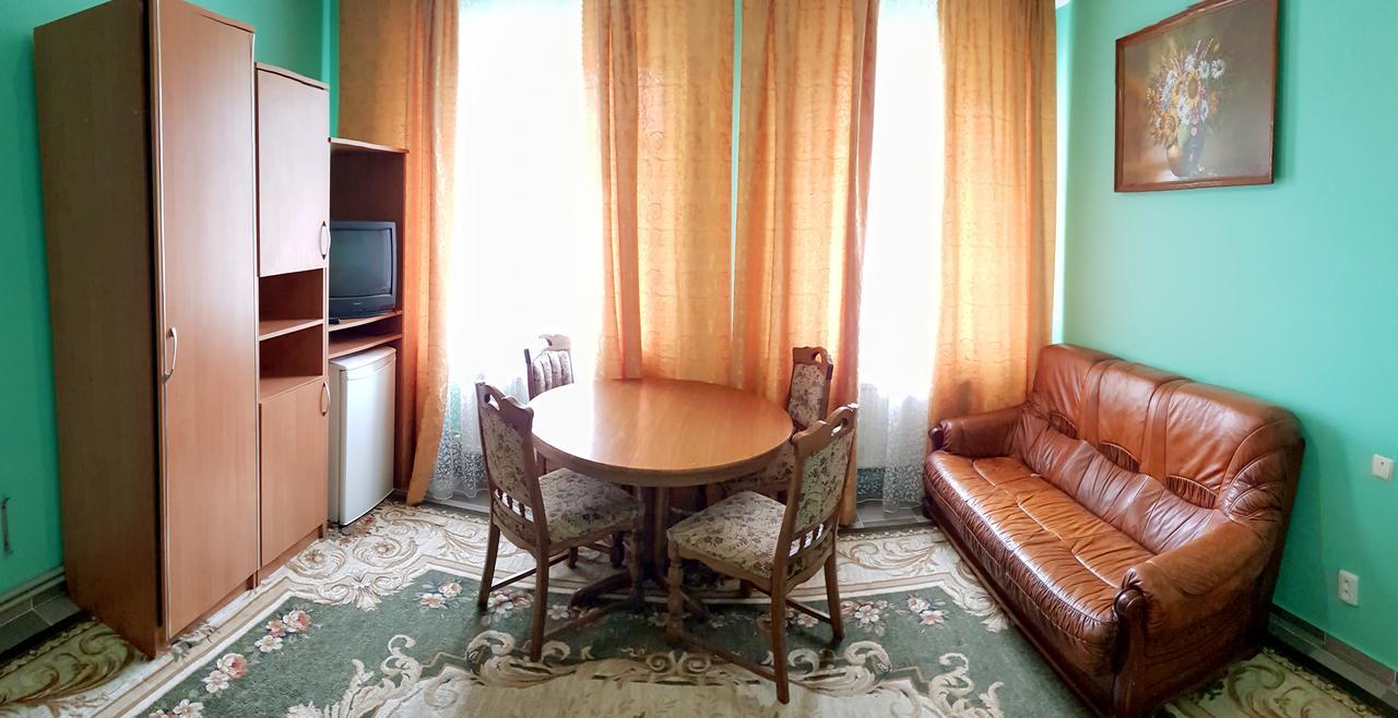 Перлина Дністра Hotel Rudkovtsy ภายนอก รูปภาพ